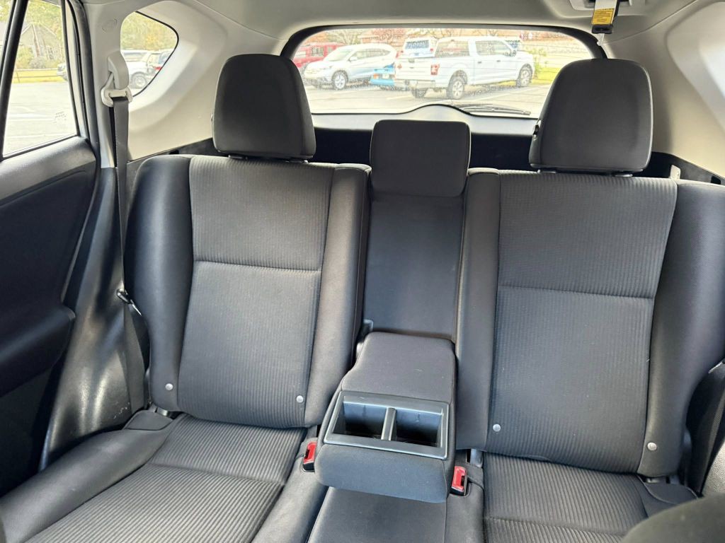 2015 Toyota Rav4 Image 25