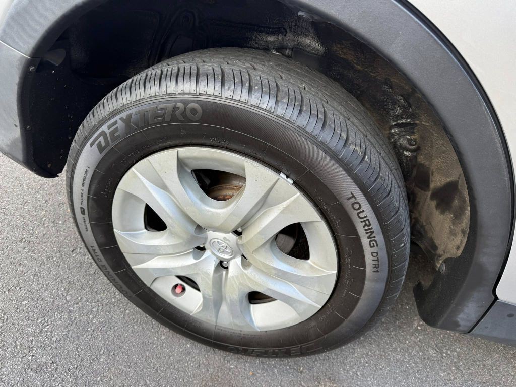 2015 Toyota Rav4 Image 29