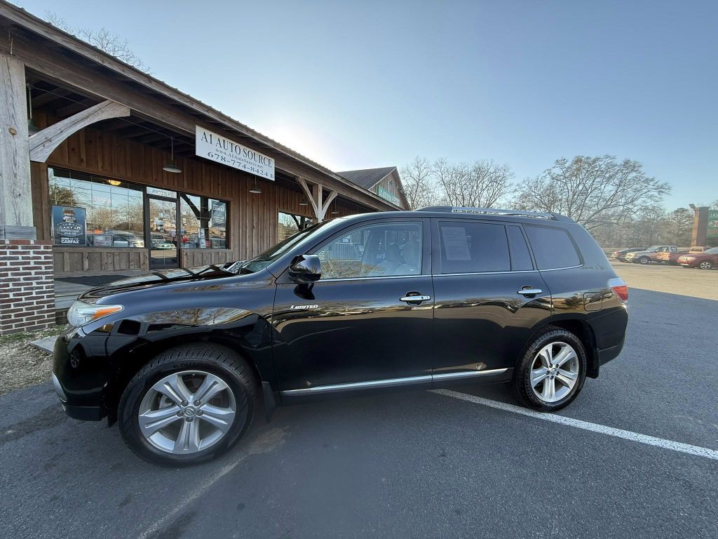 2013 Toyota Highlander Image 1