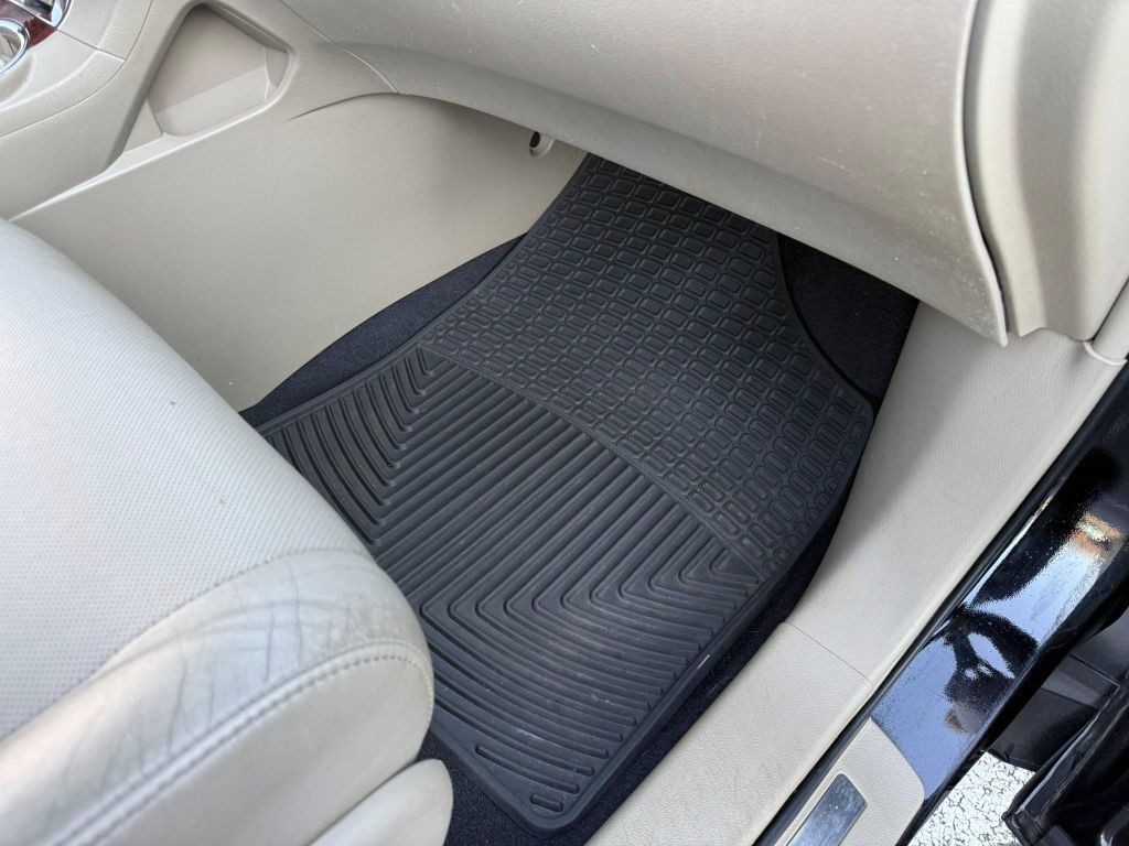 2013 Toyota Highlander Image 18