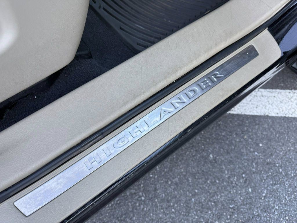 2013 Toyota Highlander Image 20