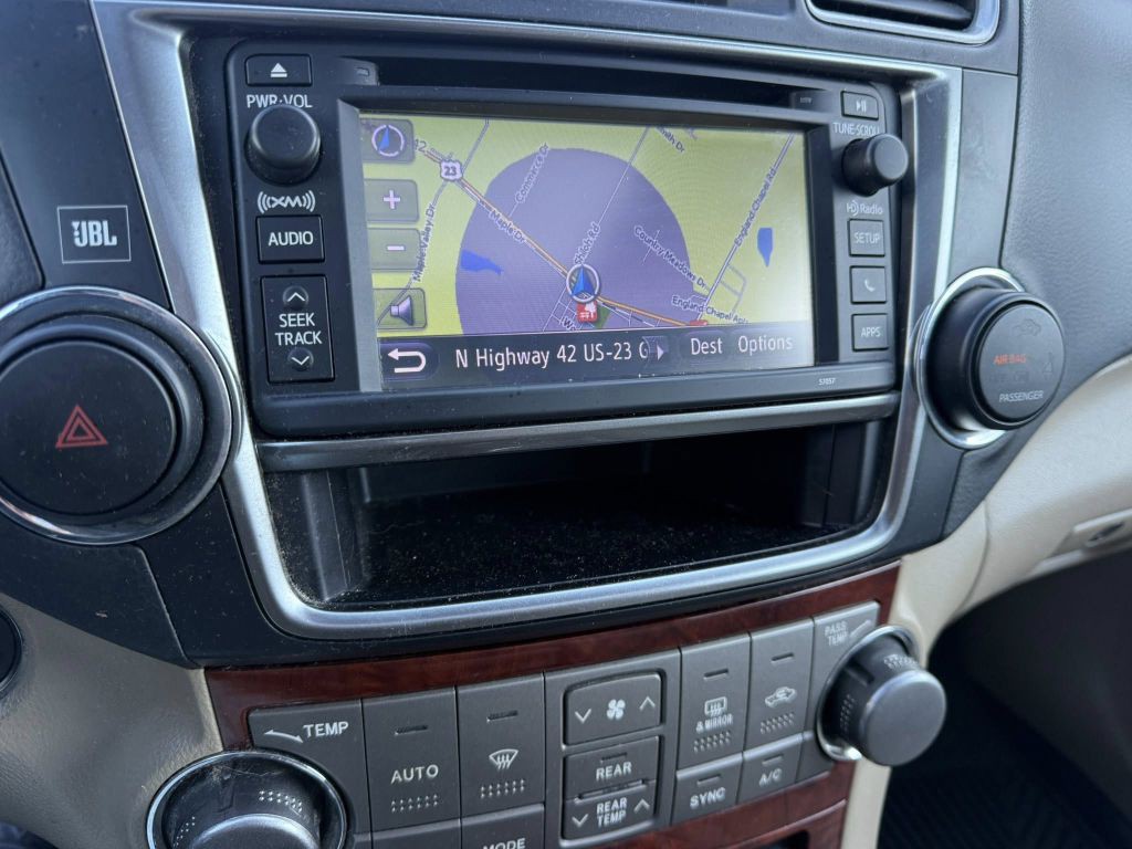 2013 Toyota Highlander Image 27