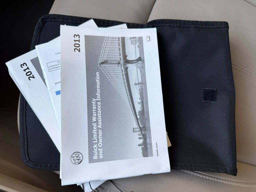 2013 Buick Lacrosse Image 28