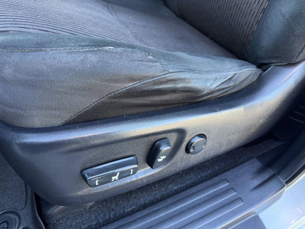 2013 Toyota 4Runner Image 19