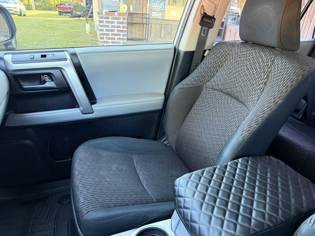 2013 Toyota 4Runner Image 26