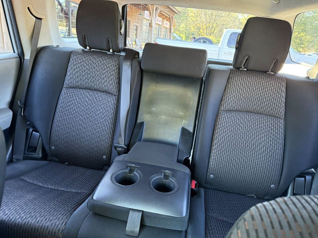 2013 Toyota 4Runner Image 28