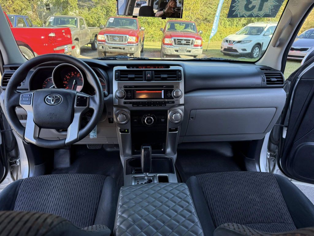 2013 Toyota 4Runner Image 33