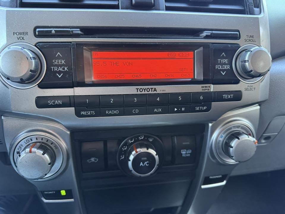 2013 Toyota 4Runner Image 37