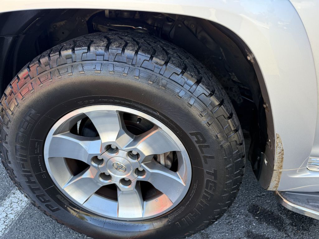 2013 Toyota 4Runner Image 48