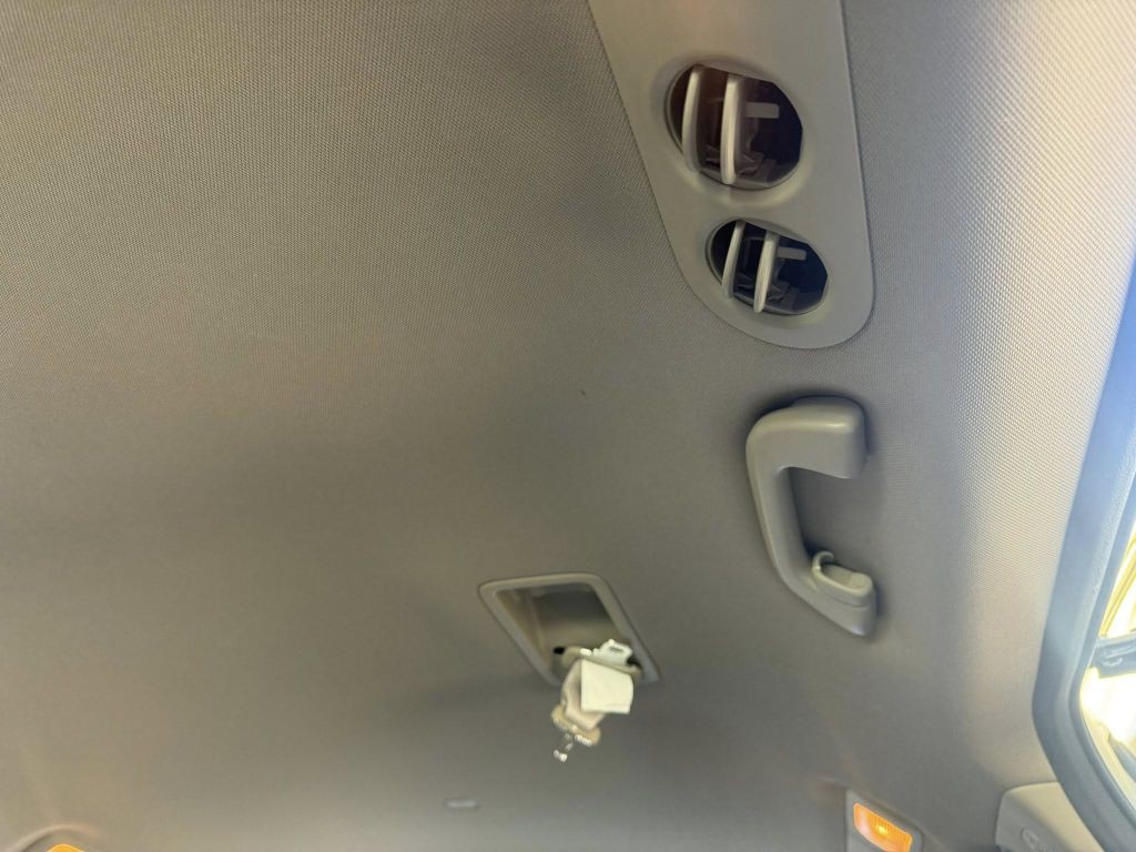 2015 Honda Odyssey Image 41