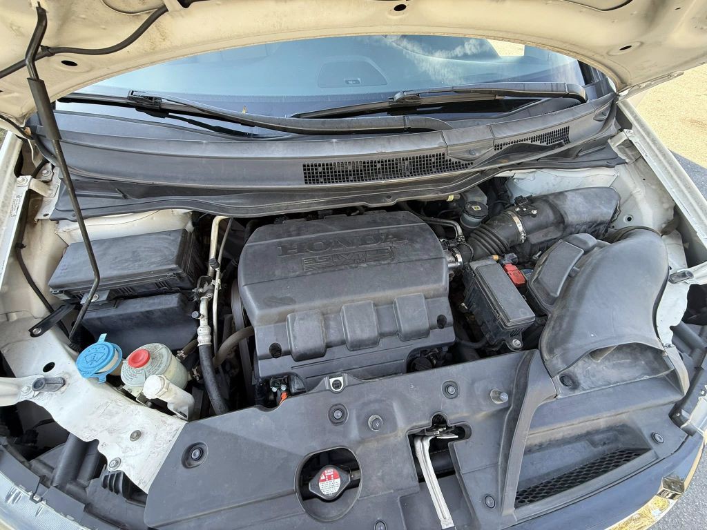 2015 Honda Odyssey Image 43