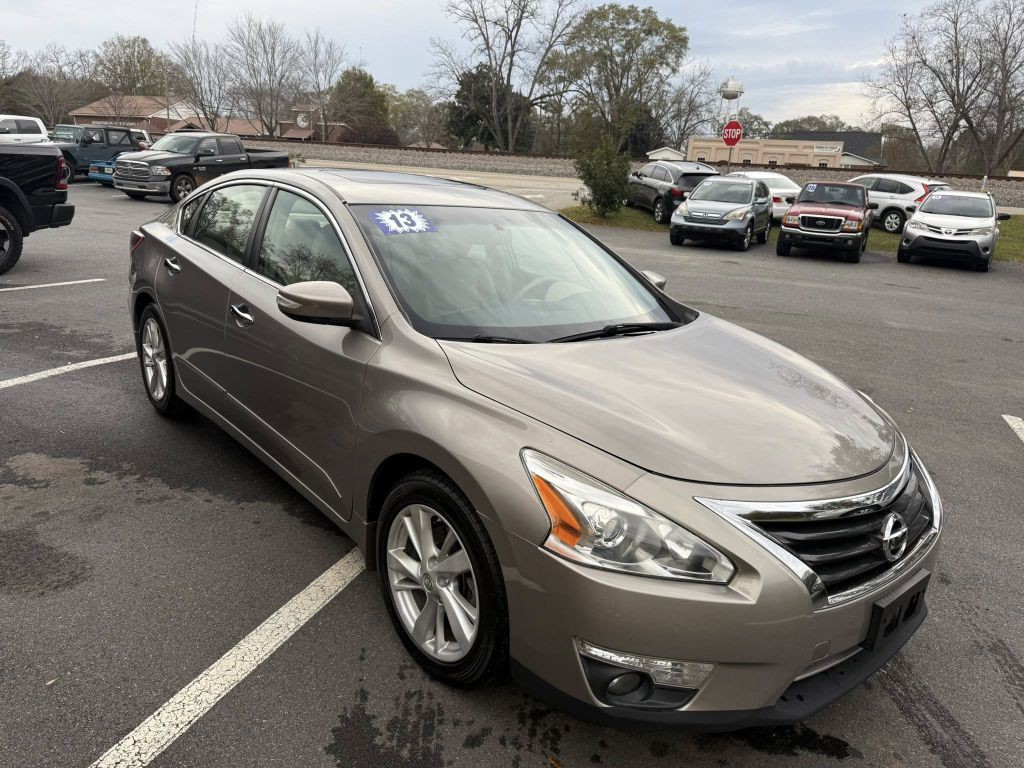 2013 Nissan Altima Image 3