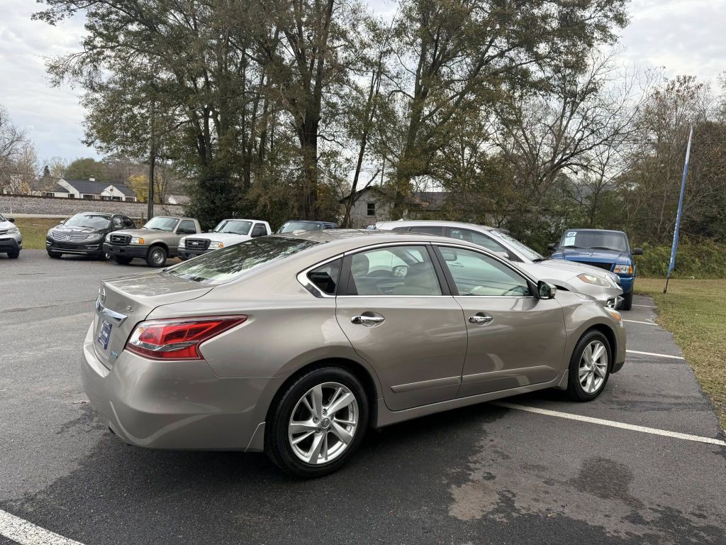 2013 Nissan Altima Image 4