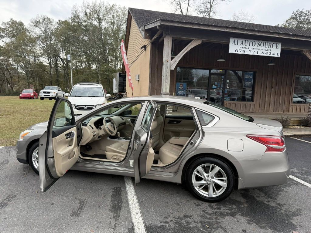 2013 Nissan Altima Image 8