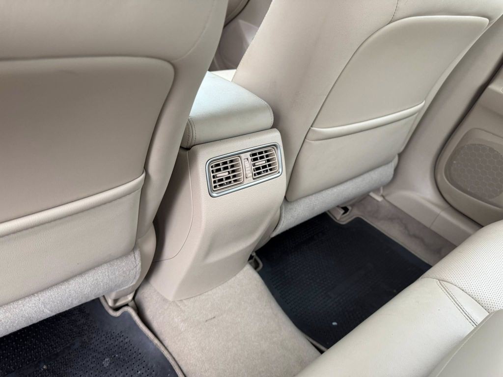 2013 Nissan Altima Image 17