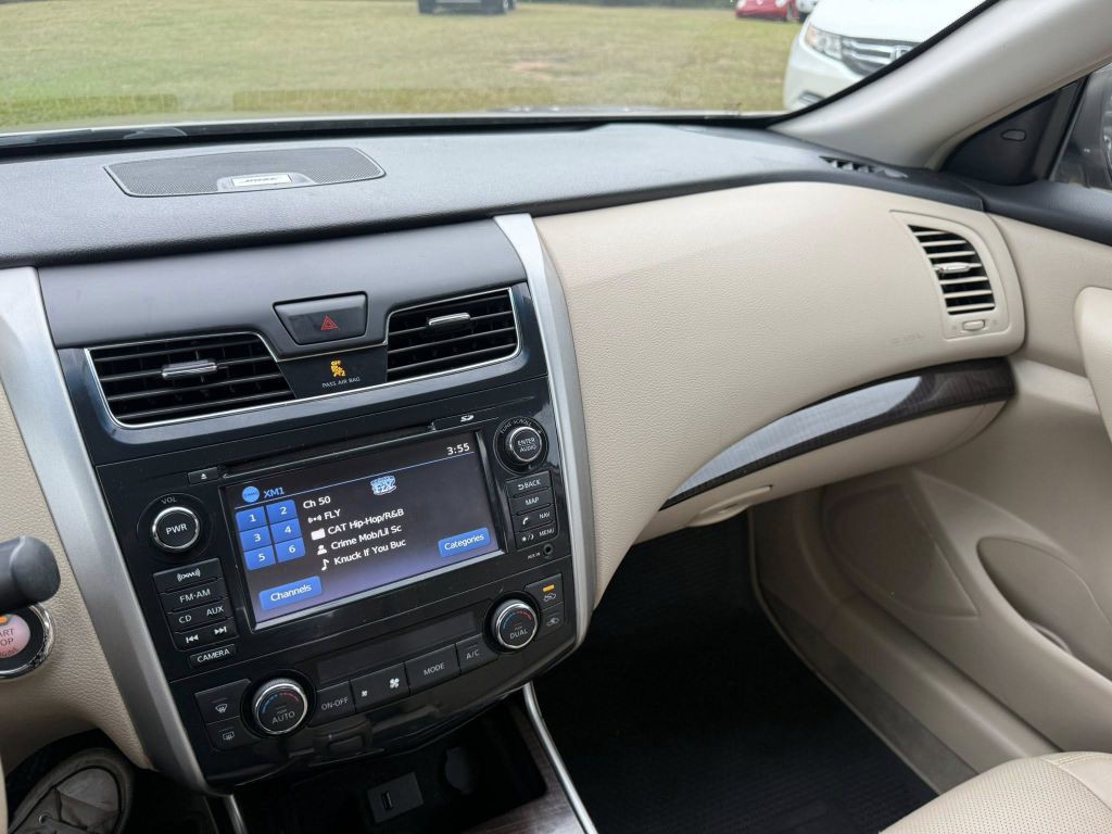 2013 Nissan Altima Image 24