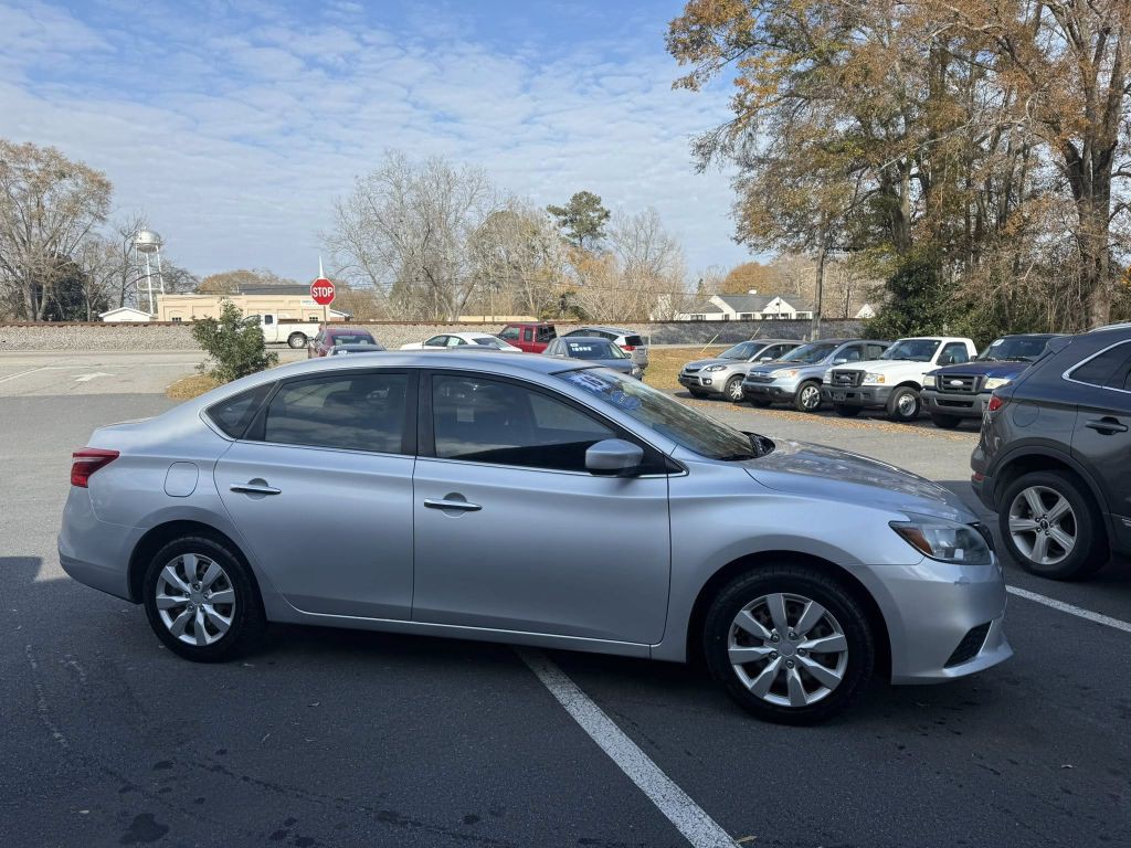 2016 Nissan Sentra Image 5
