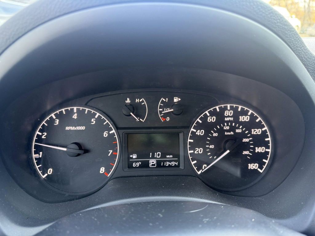 2016 Nissan Sentra Image 13