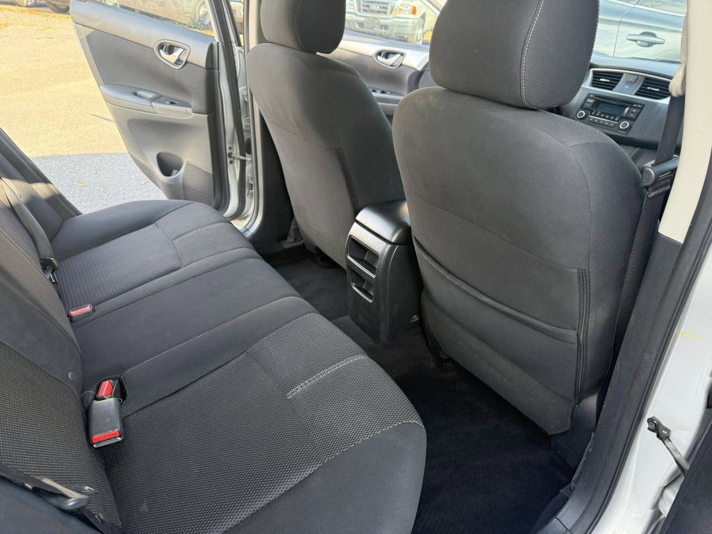 2016 Nissan Sentra Image 22