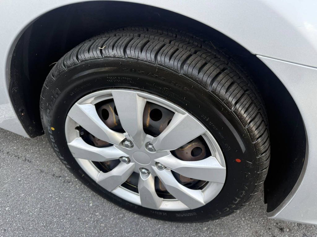 2016 Nissan Sentra Image 26