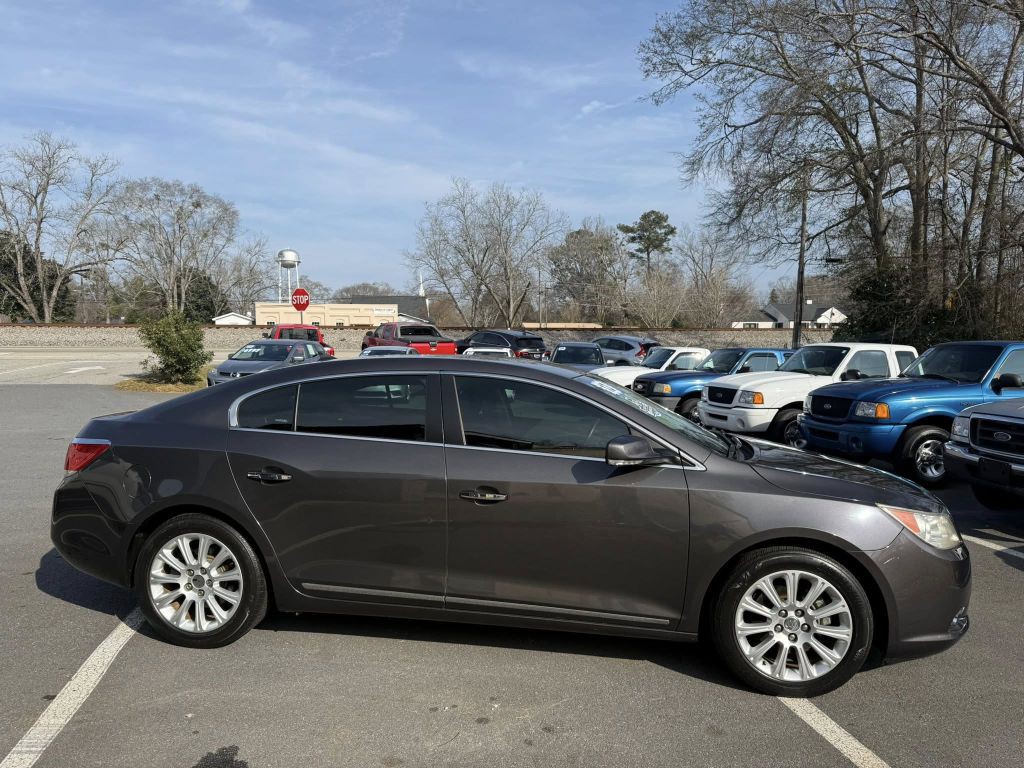 2013 Buick Lacrosse Image 4