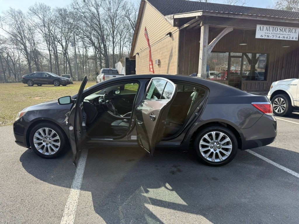 2013 Buick Lacrosse Image 8
