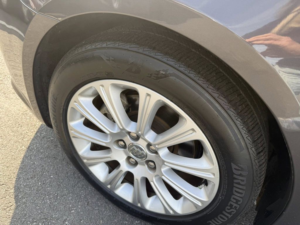 2013 Buick Lacrosse Image 34