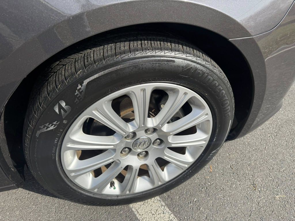 2013 Buick Lacrosse Image 35