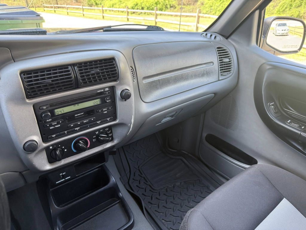 2004 Ford Ranger Image 12
