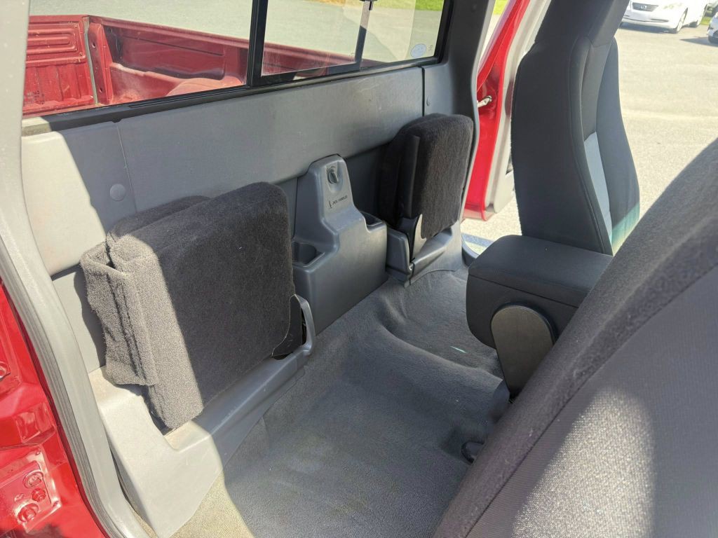 2004 Ford Ranger Image 24