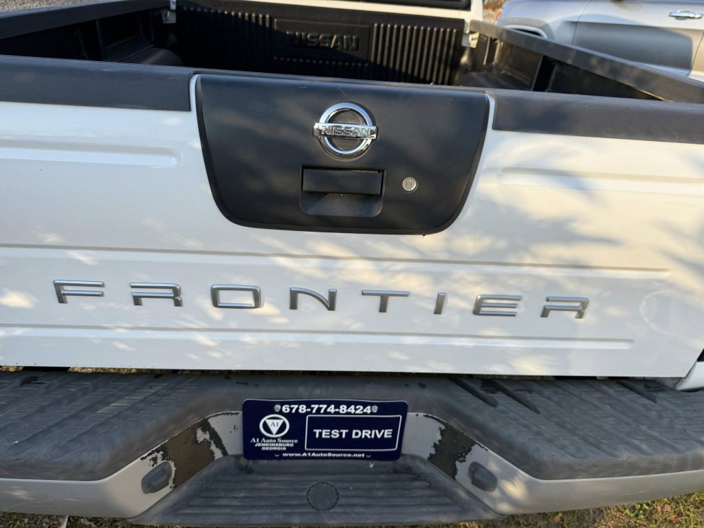 2003 Nissan Frontier Image 13