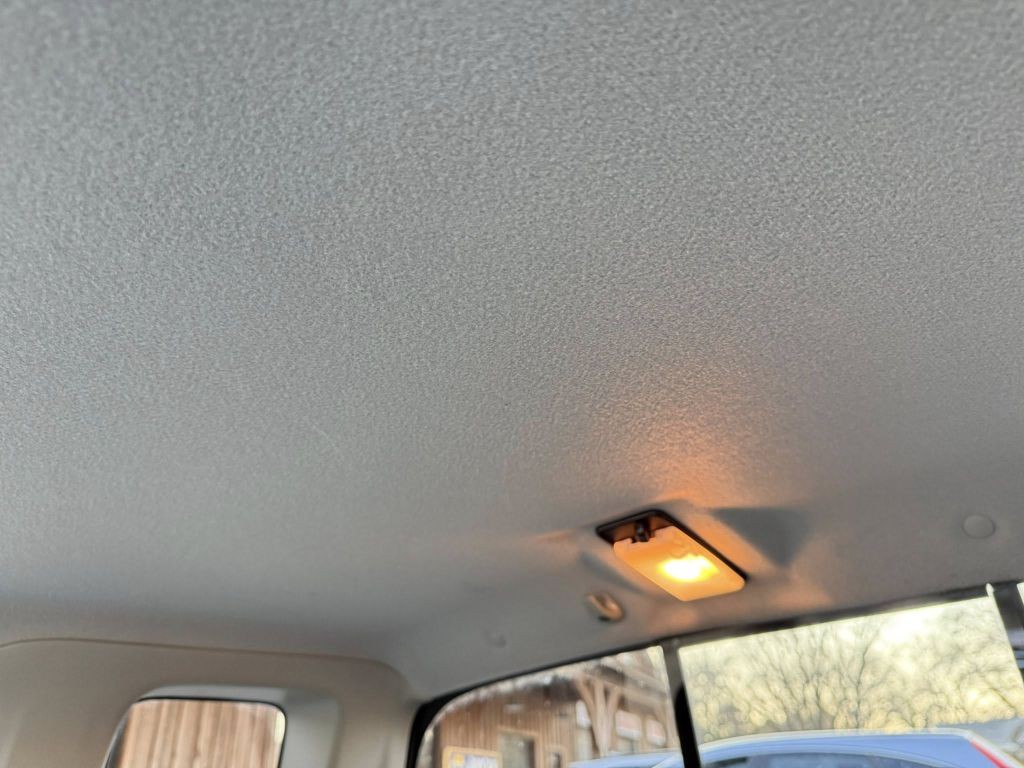 2003 Nissan Frontier Image 26