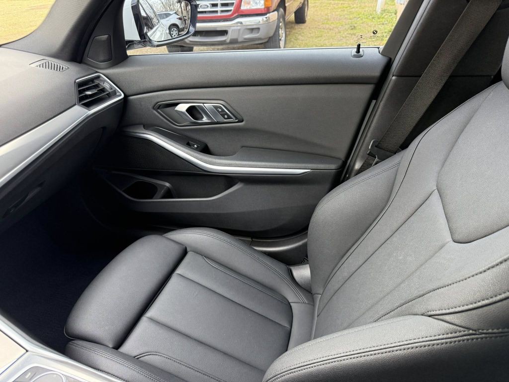 2020 BMW 3 Series Image 15