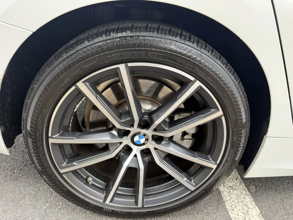 2020 BMW 3 Series Image 43