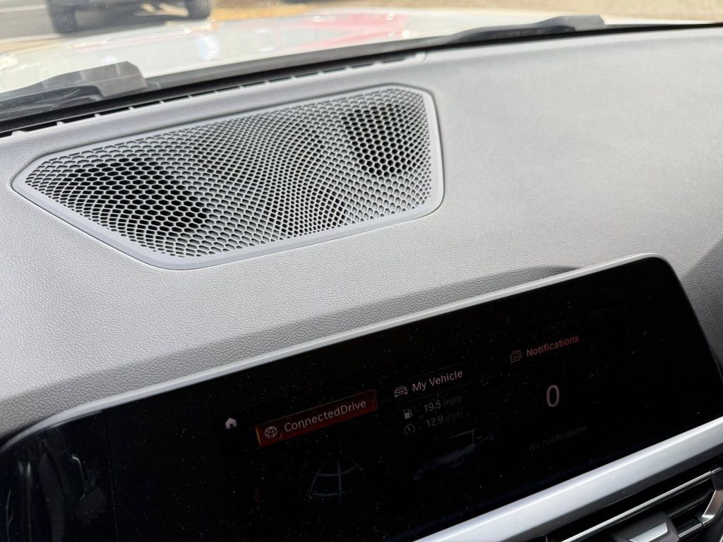 2020 BMW 3 Series Image 36