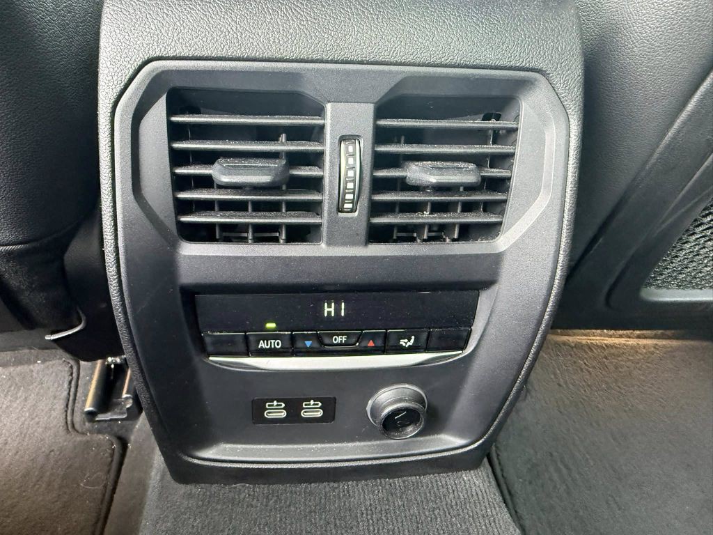 2020 BMW 3 Series Image 19