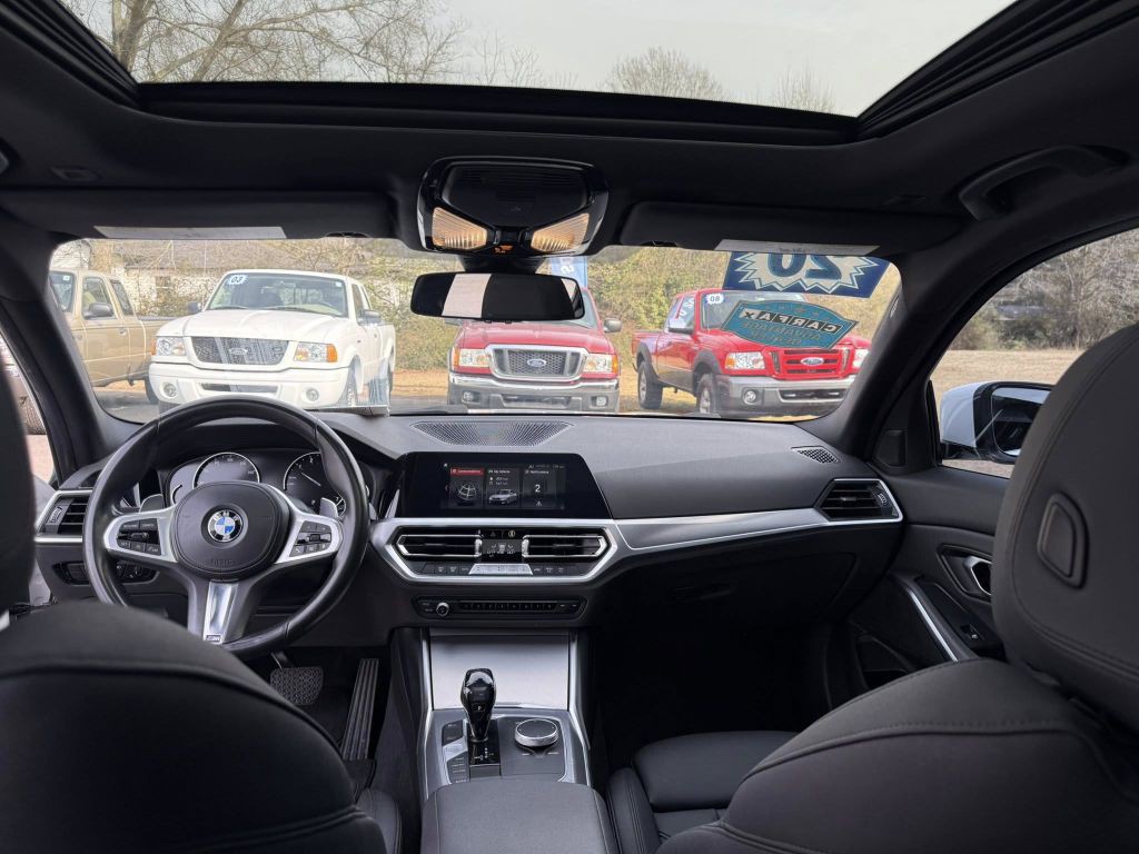 2020 BMW 3 Series Image 24
