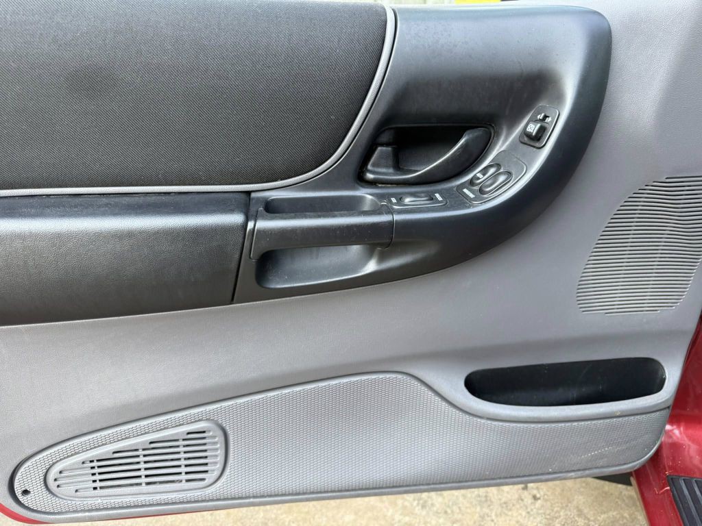 2003 Ford Ranger Image 27