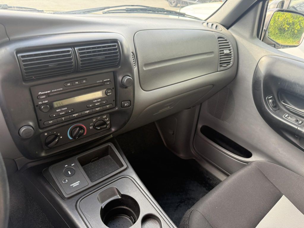 2004 Ford Ranger Image 17