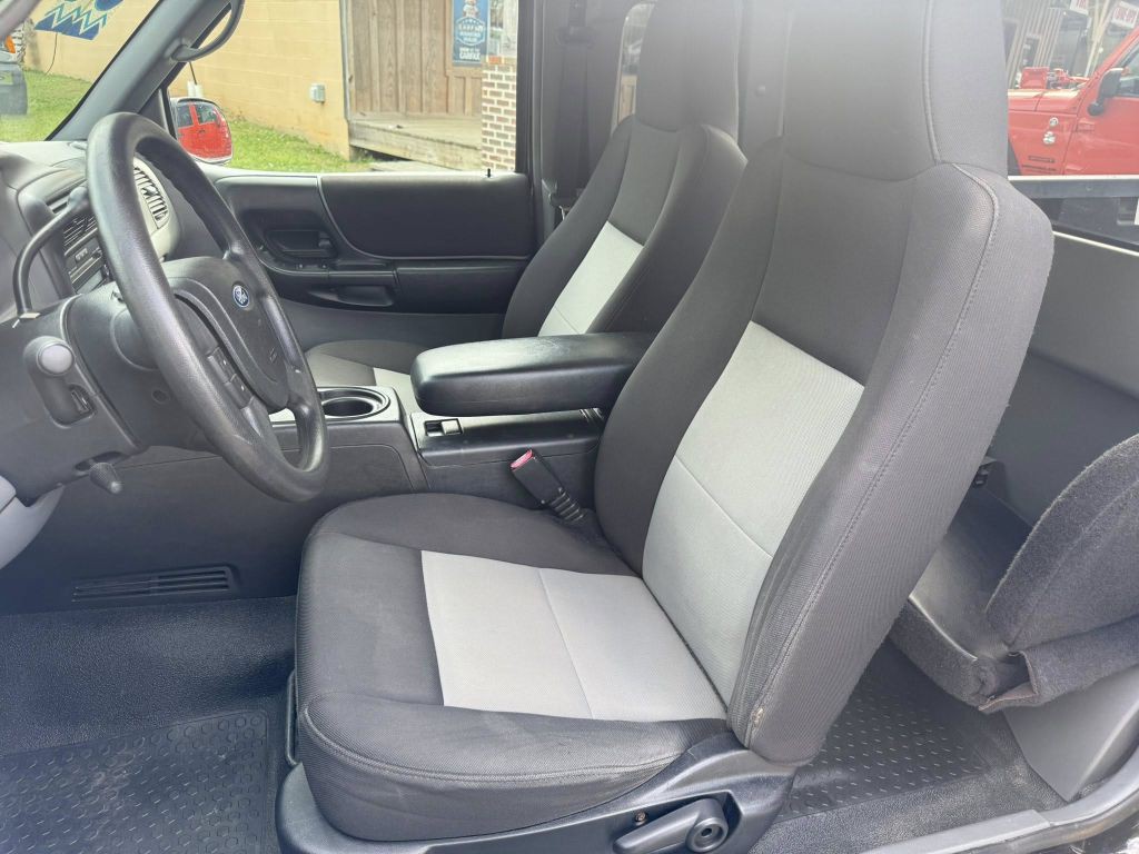 2004 Ford Ranger Image 25