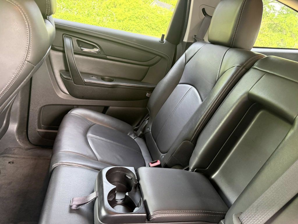 2015 Chevrolet Traverse Image 14