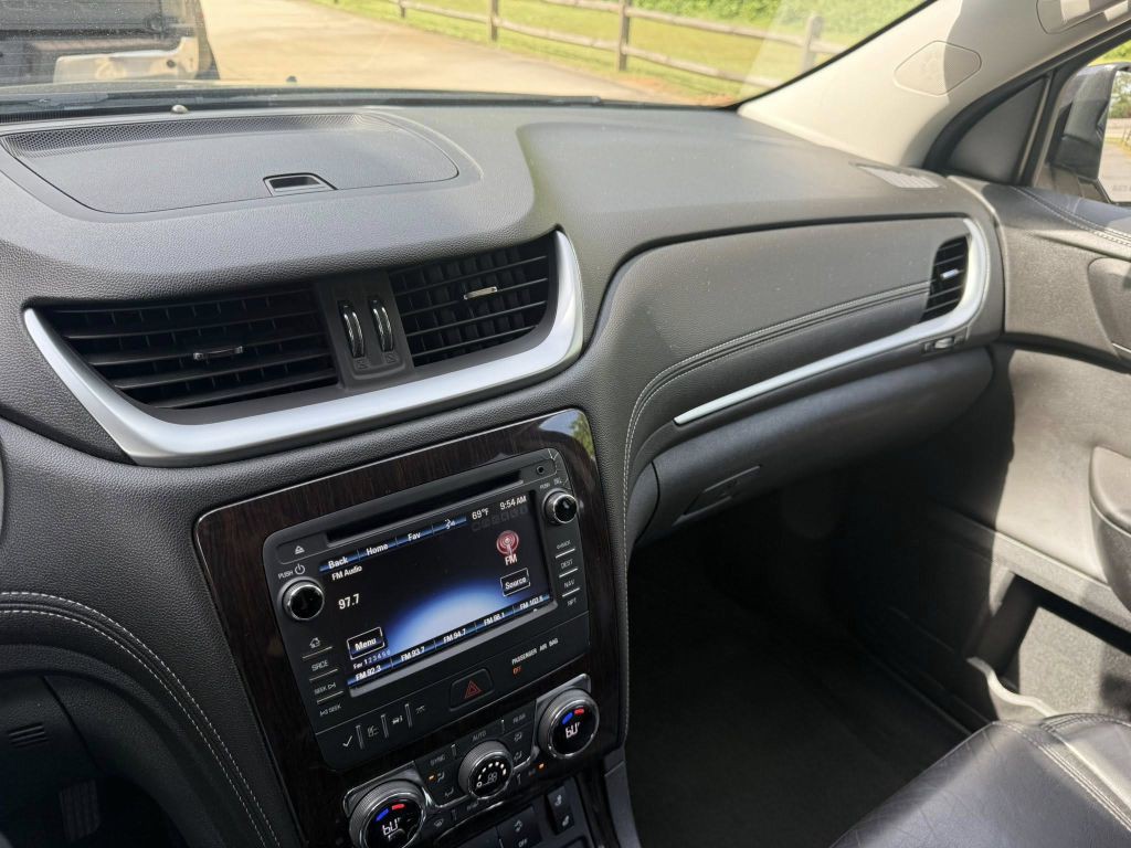 2015 Chevrolet Traverse Image 22
