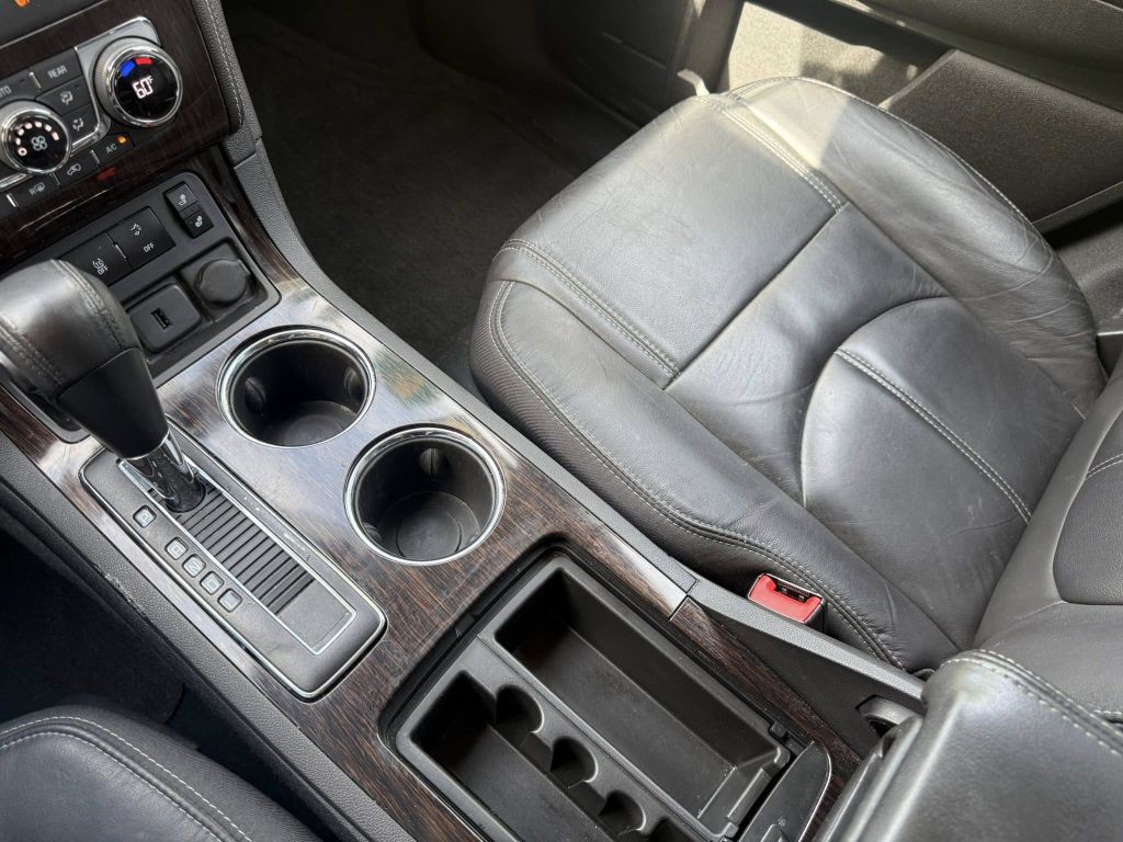 2015 Chevrolet Traverse Image 28