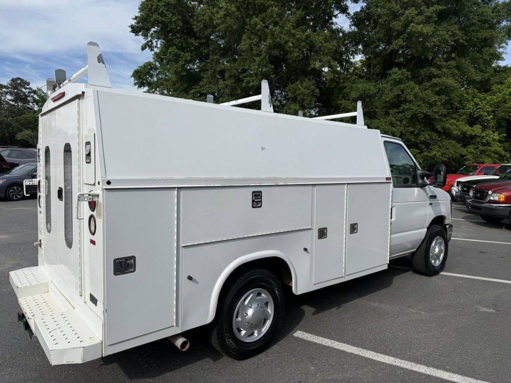 2014 Ford Econoline Image 3