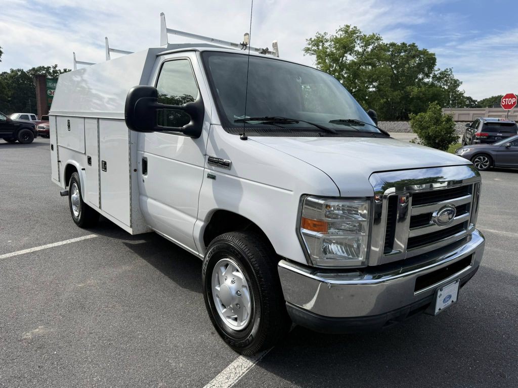 2014 Ford Econoline Image 4