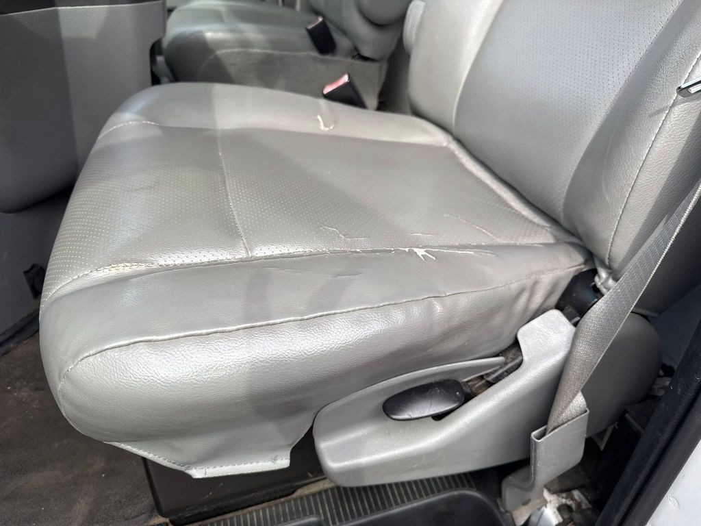 2014 Ford Econoline Image 19