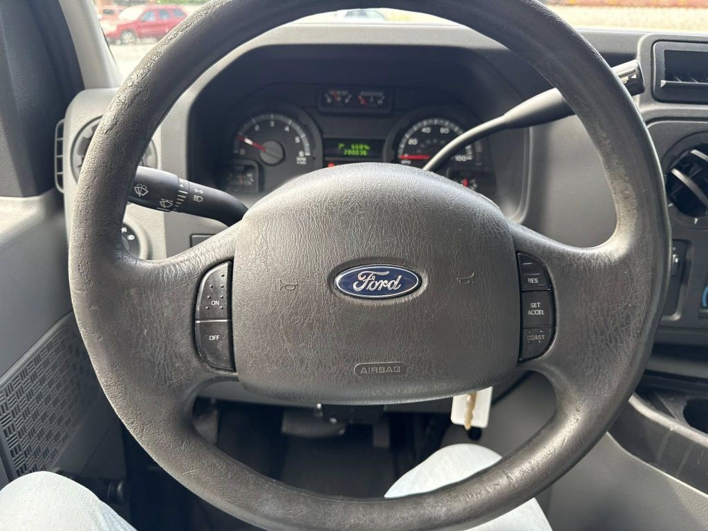 2014 Ford Econoline Image 22