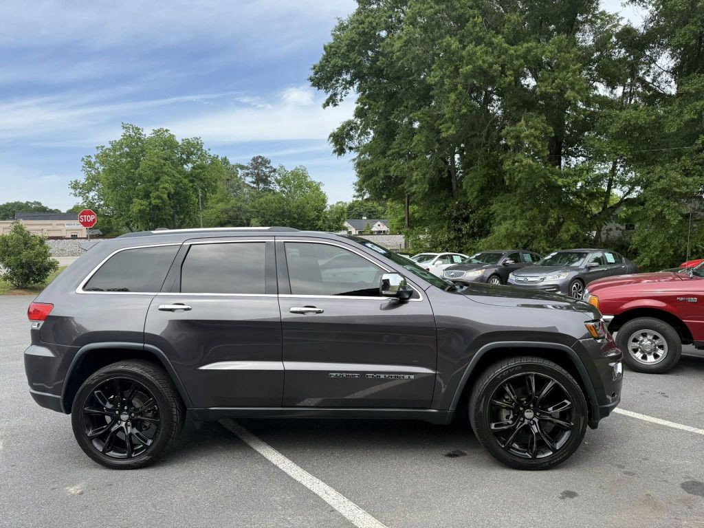 2017 Jeep Grand Cherokee Image 5