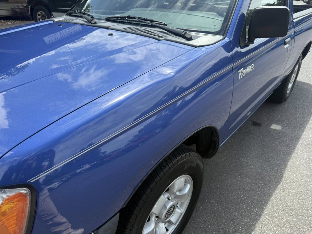 1998 Nissan Frontier Image 10