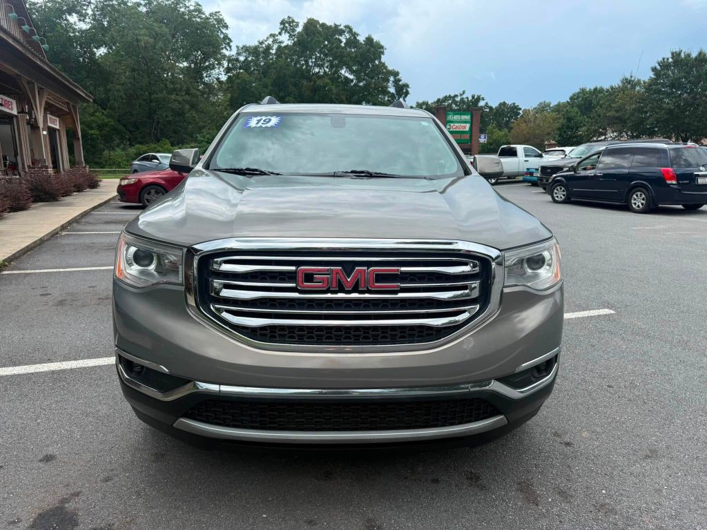 2019 GMC Acadia Image 2